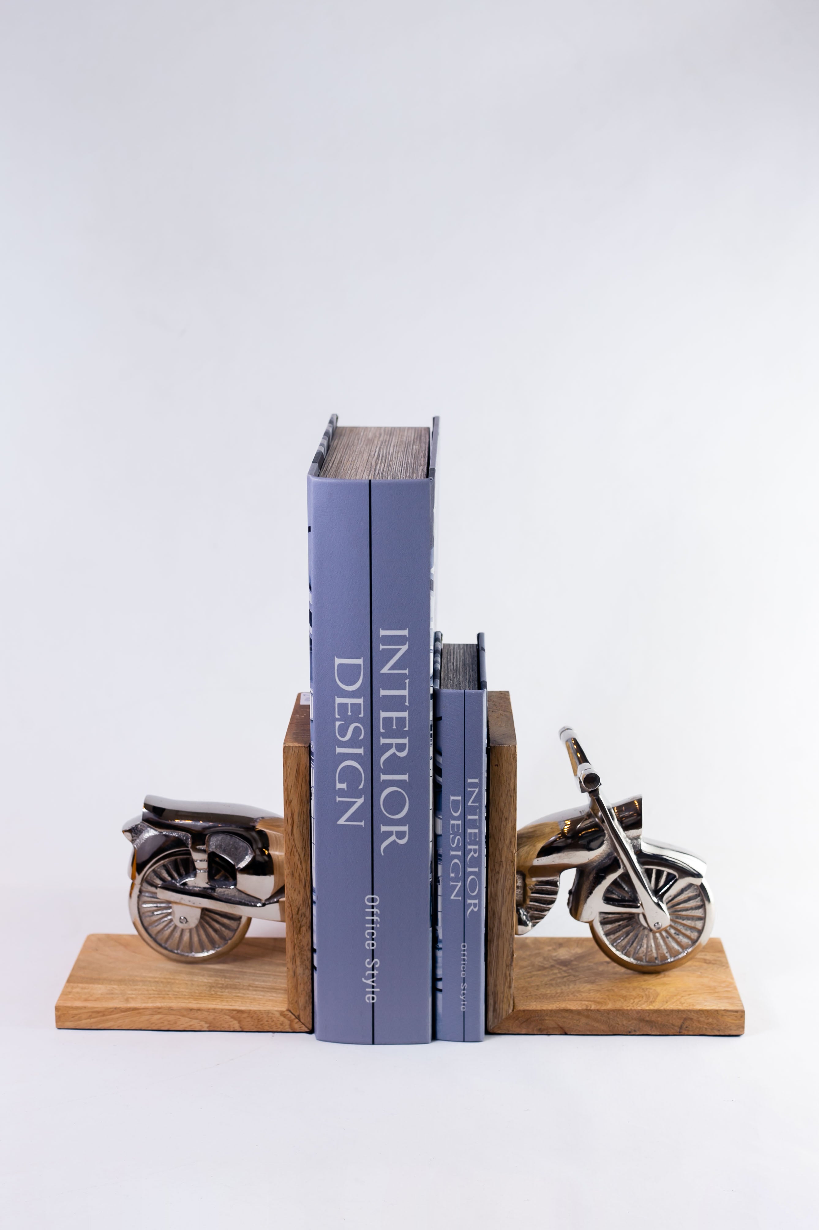 Apoya libros motocicleta